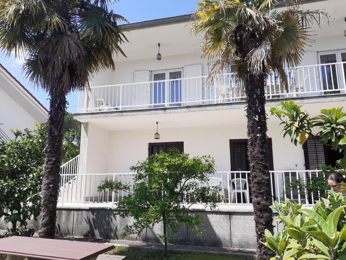 Apartments With A Parking Space Malinska, Krk - 19291 Exterior photo